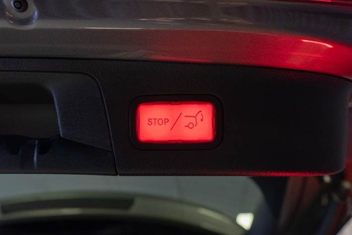 Grå Mercedes EQA250 fra 2021