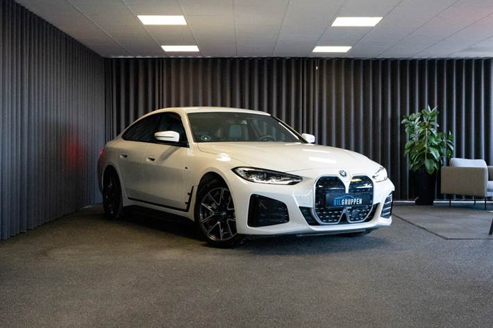 Hvid BMW i4 fra 2023