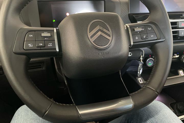 Sort Citroën ë-C4 fra 2025