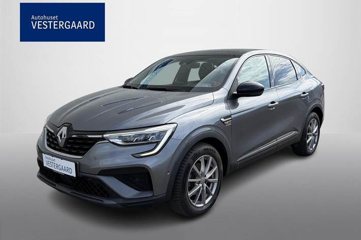 Grå Renault Arkana fra 2022 set udefra