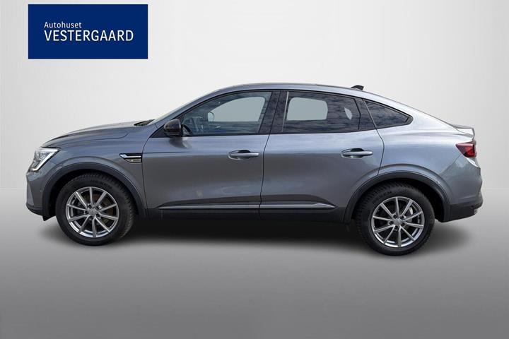 Grå Renault Arkana fra 2022