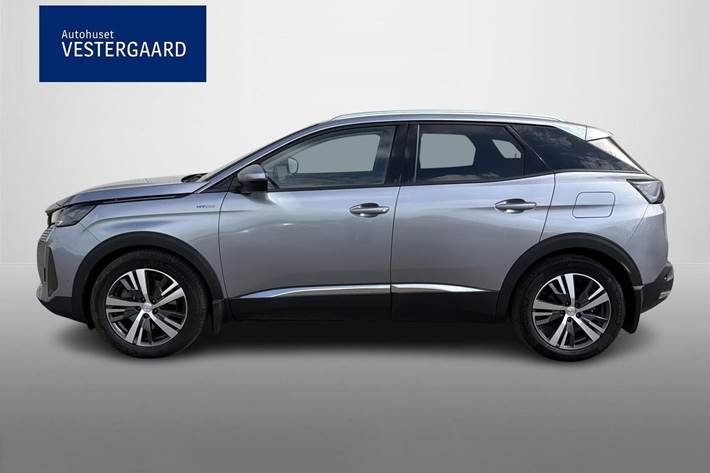 Grå Peugeot 3008 fra 2021