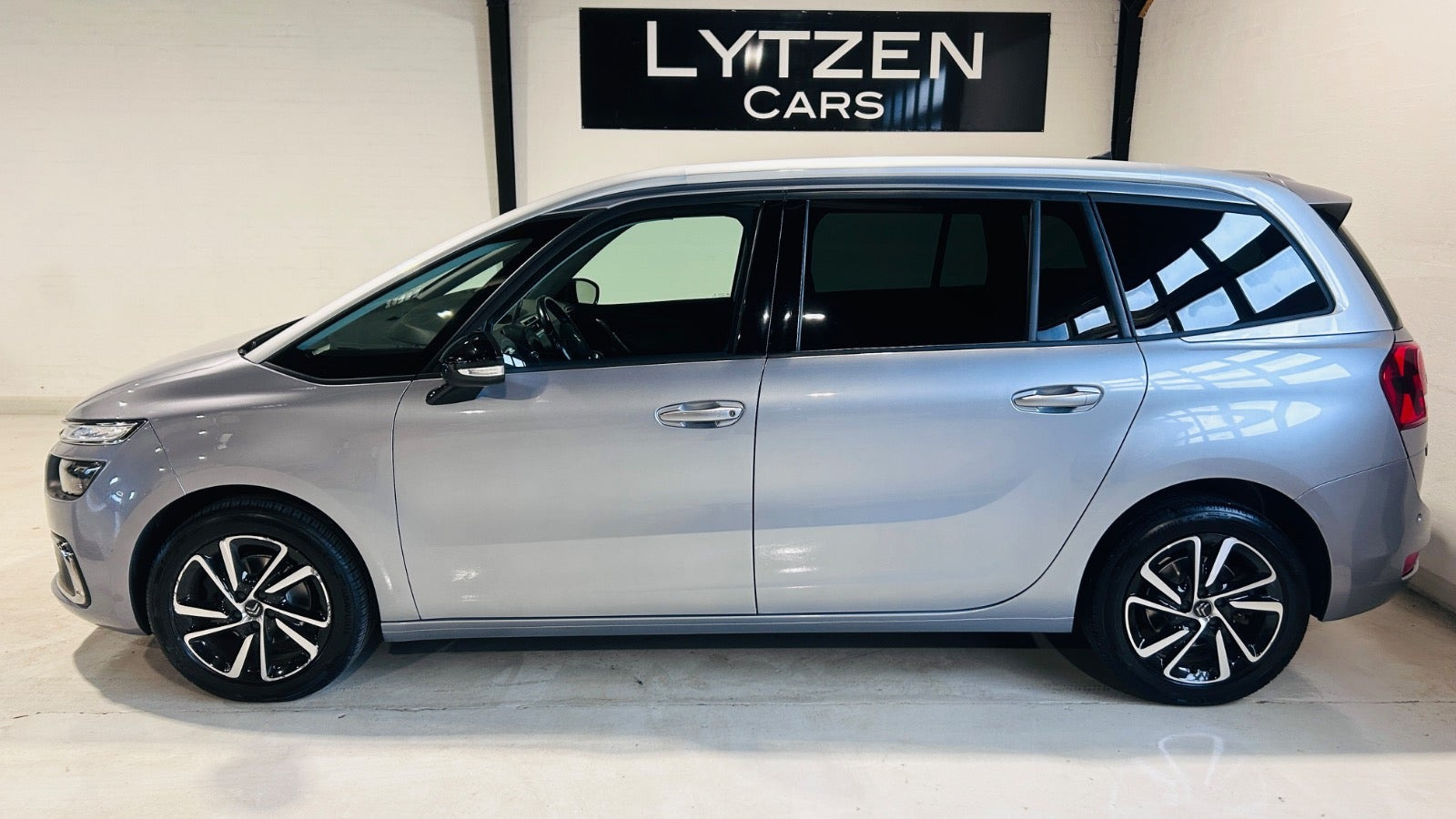 Sølv Citroën Grand C4 SpaceTourer fra 2021