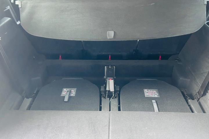 Sølv Citroën Grand C4 SpaceTourer fra 2021