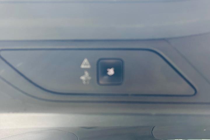 Sølv Citroën Grand C4 SpaceTourer fra 2021
