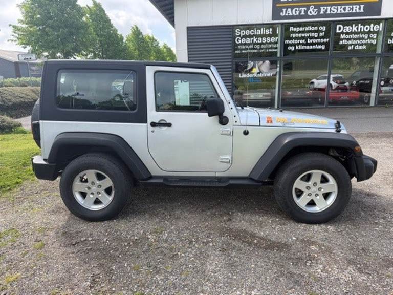 Jeep Wrangler 3,8 Sahara aut.