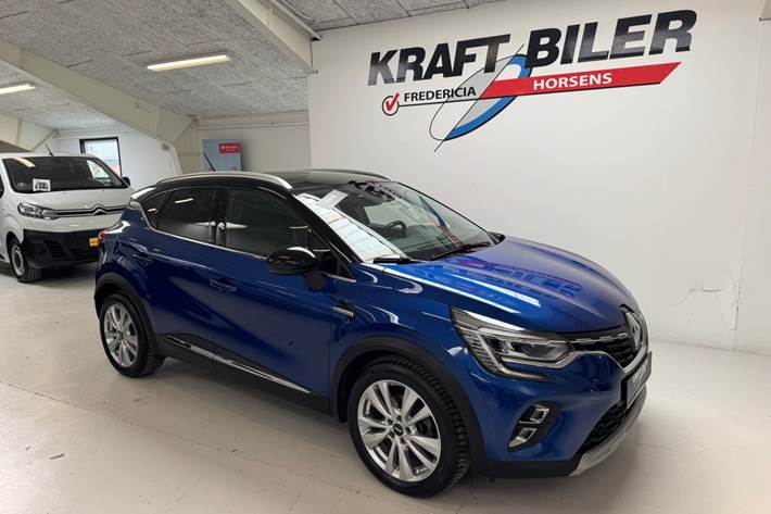 Blå Renault Captur fra 2021