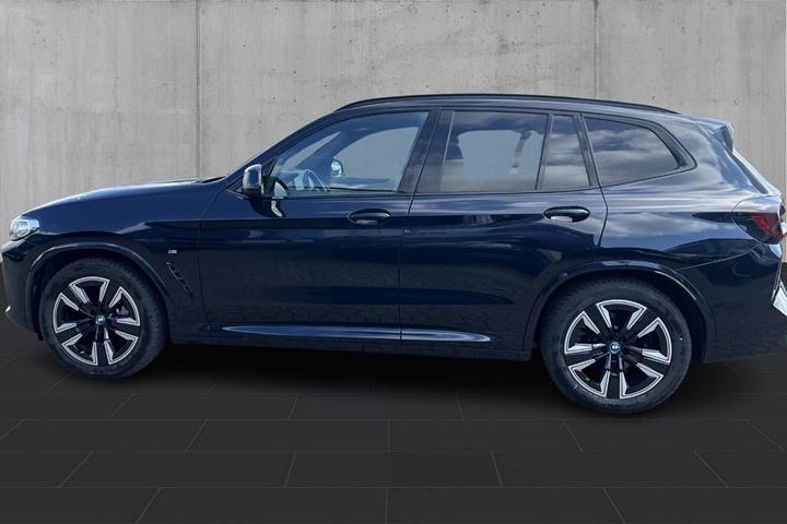 Sort BMW iX3 fra 2022