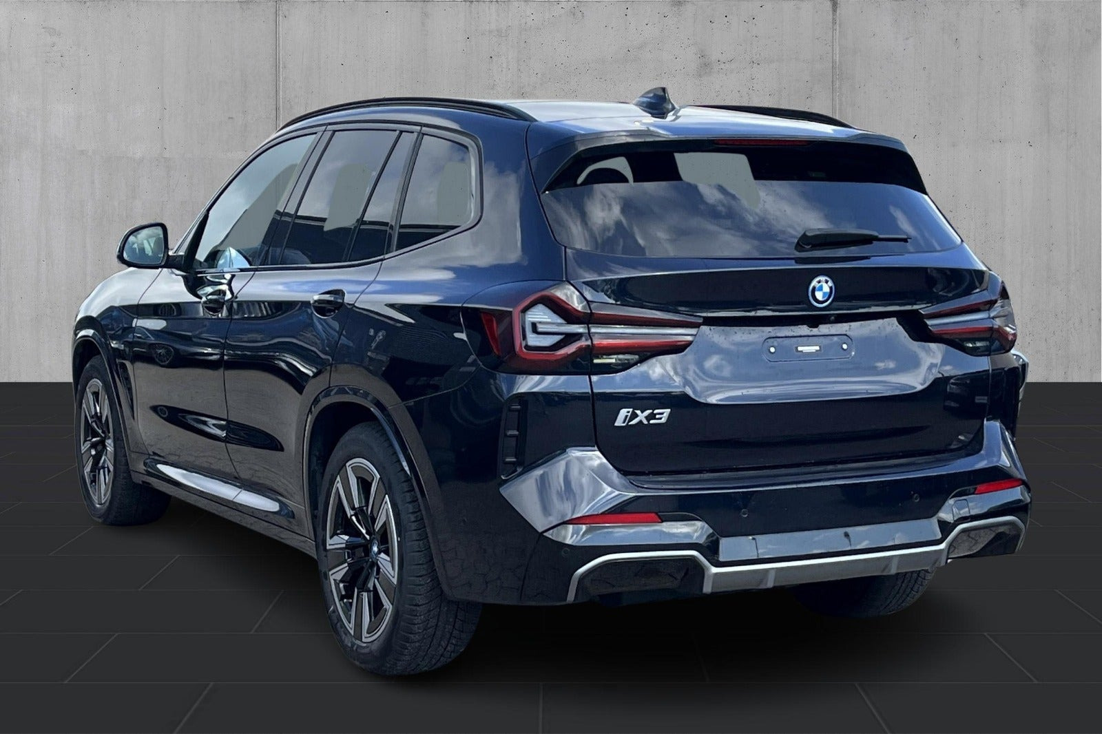 Sort BMW iX3 fra 2022