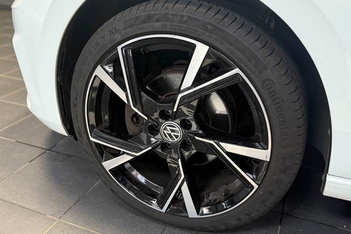 Hvid VW Polo fra 2018