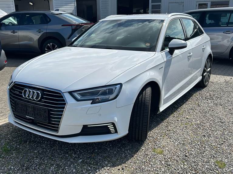 Audi A3 1,4 e-tron Sport Sportback S-tr.