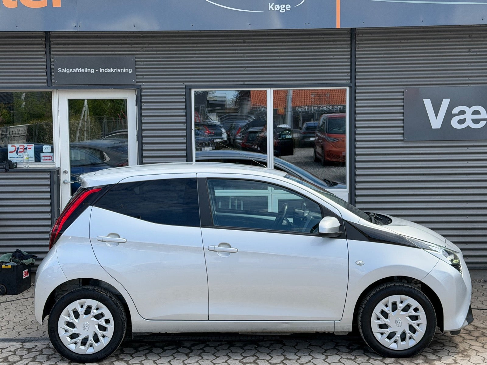 Sølv Toyota Aygo fra 2020