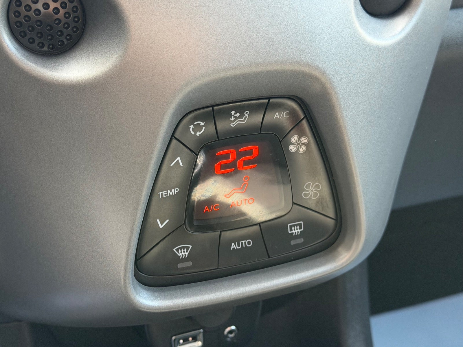 Sølv Toyota Aygo fra 2020