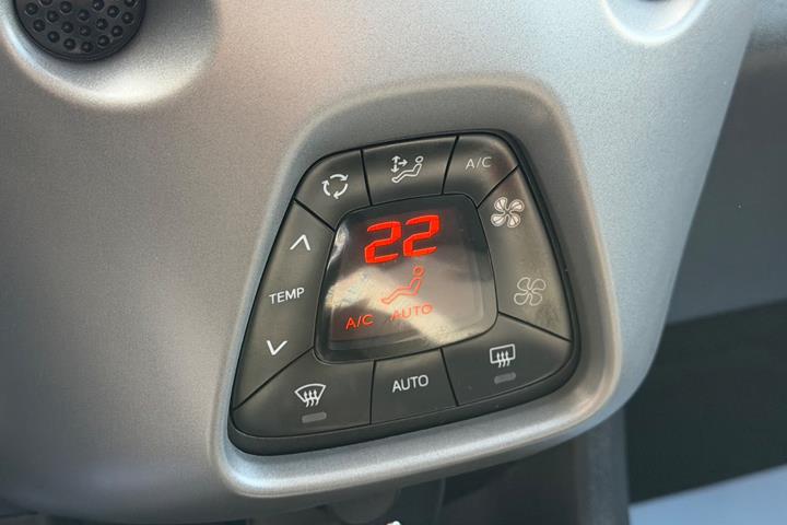 Sølv Toyota Aygo fra 2020