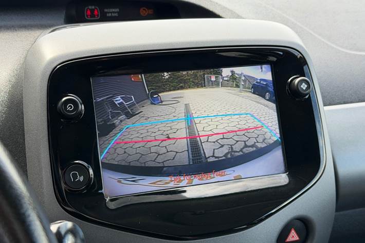 Sølv Toyota Aygo fra 2020