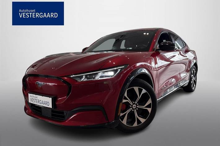 Rød Ford Mustang Mach-E fra 2021