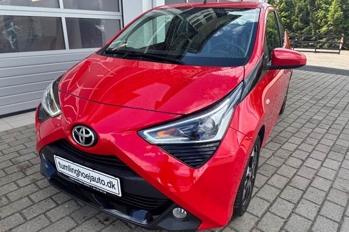 Rød Toyota Aygo fra 2021