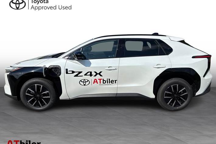 Hvid Toyota BZ4X fra 2026