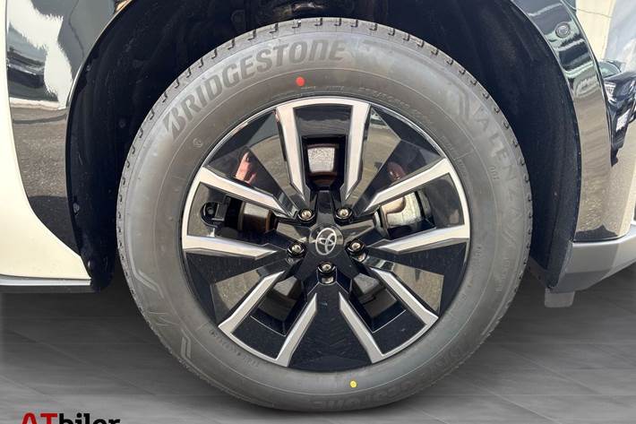 Hvid Toyota BZ4X fra 2026