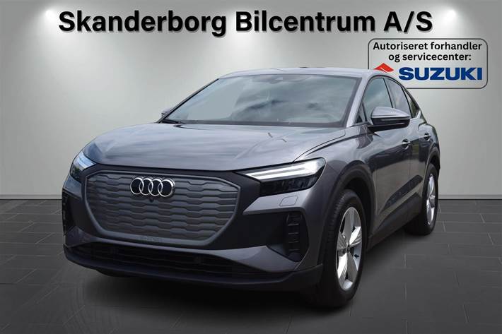 Grå Audi Q4 fra 2023