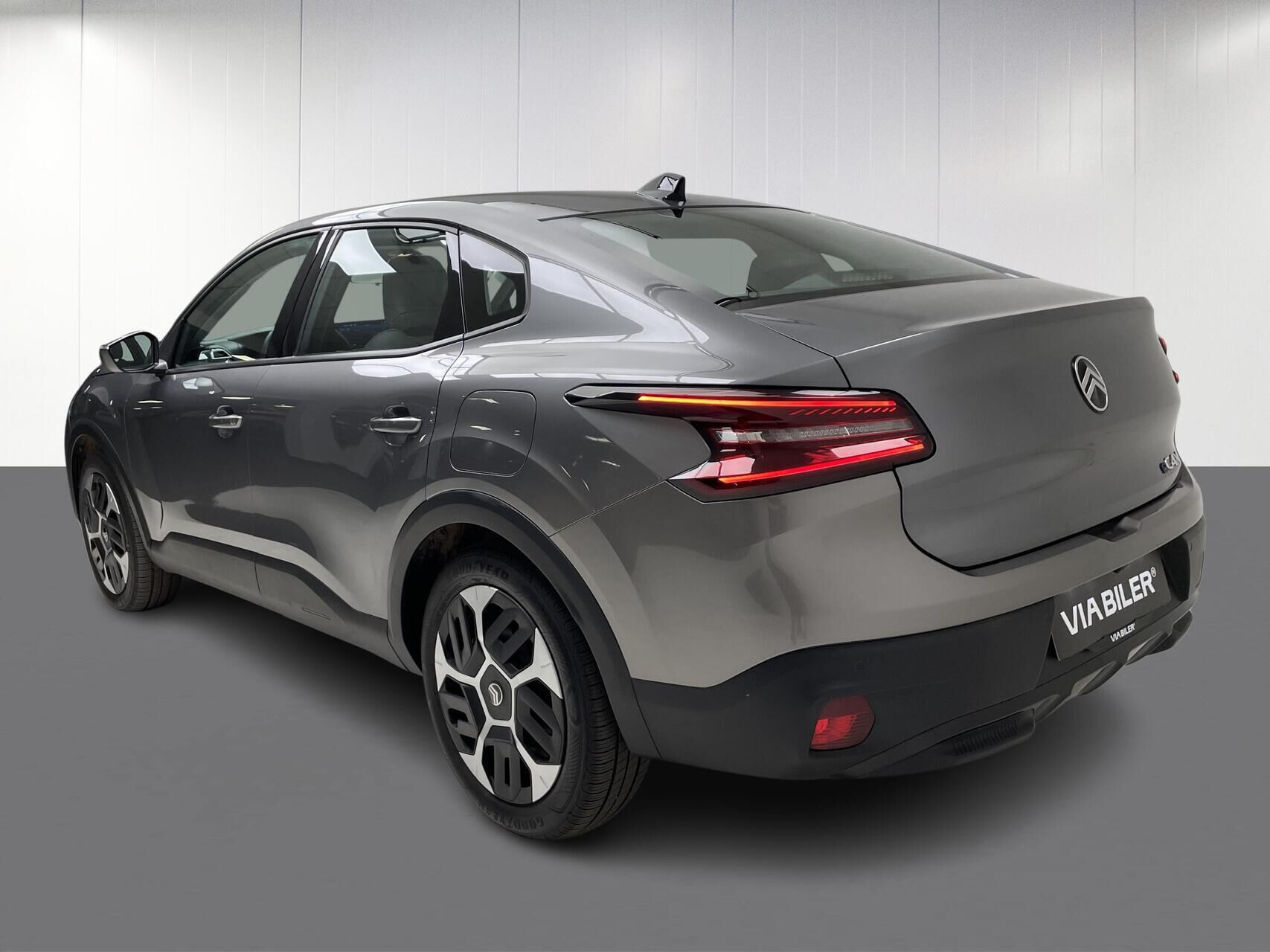 Sort Citroën ë-C4 X fra 2025