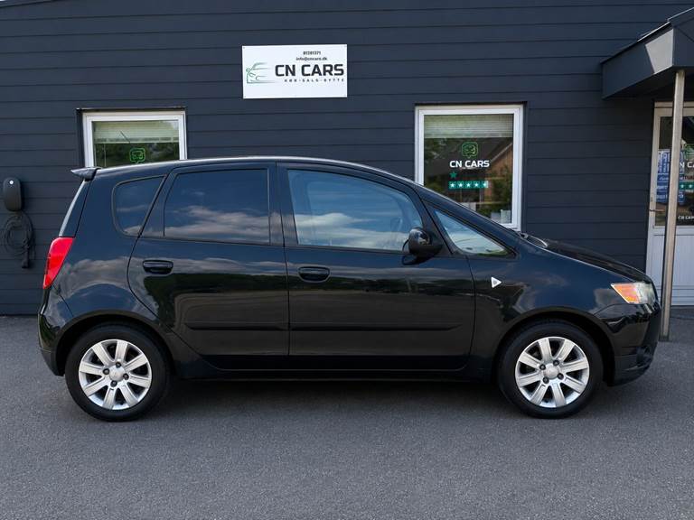 Mitsubishi Colt 1,3 ClearT Intense CP 95HK 3d