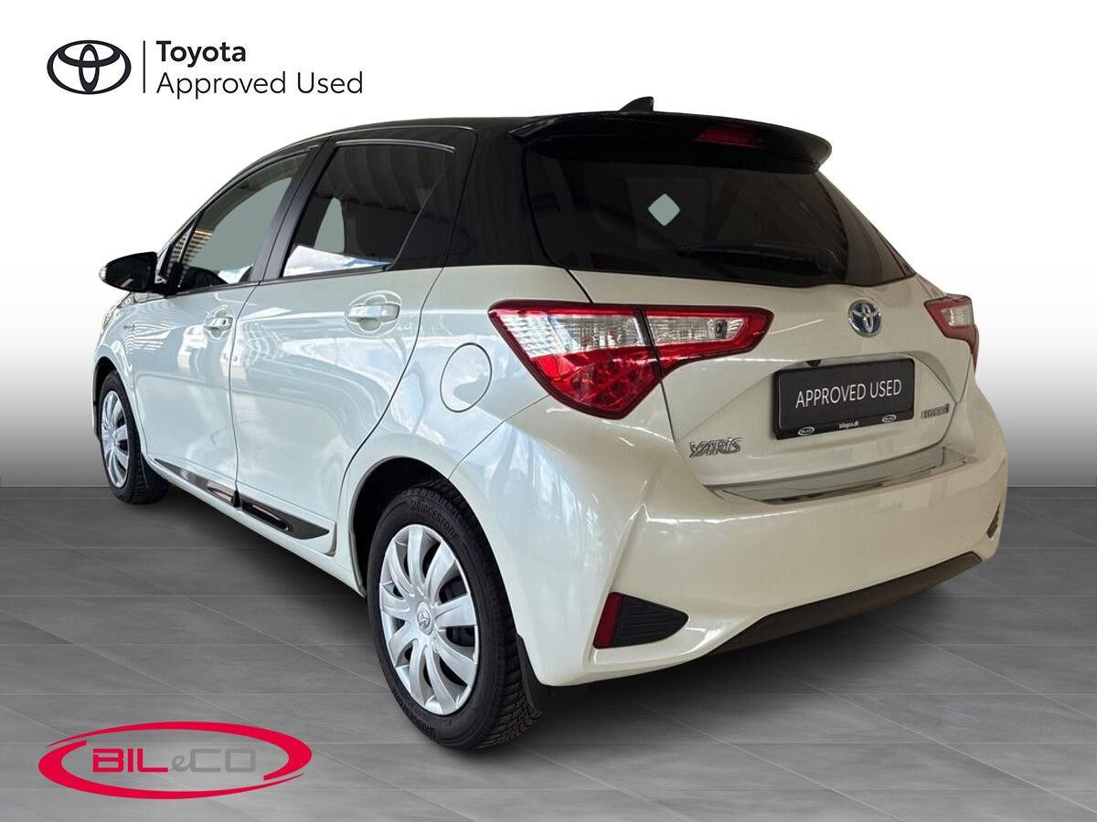 undefined Toyota Yaris fra 2020