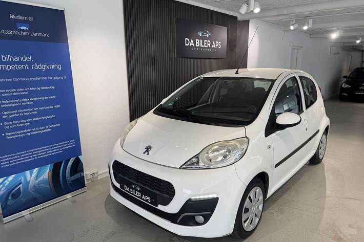 Hvid Peugeot 107 fra 2013
