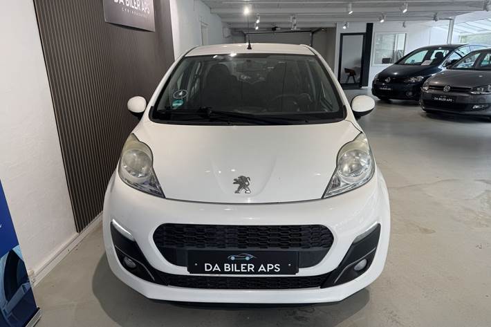 Hvid Peugeot 107 fra 2013