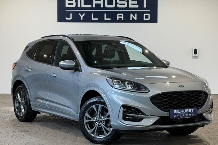 Grå Ford Kuga fra 2022