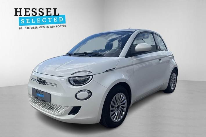 Hvid Fiat 500e fra 2023