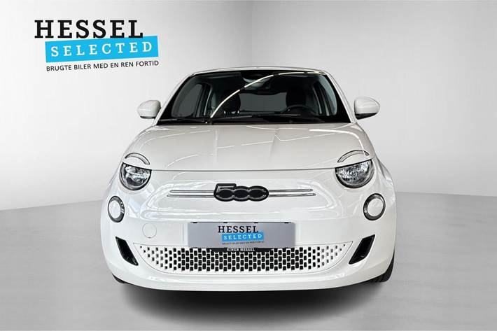 Beige Fiat 500e fra 2023