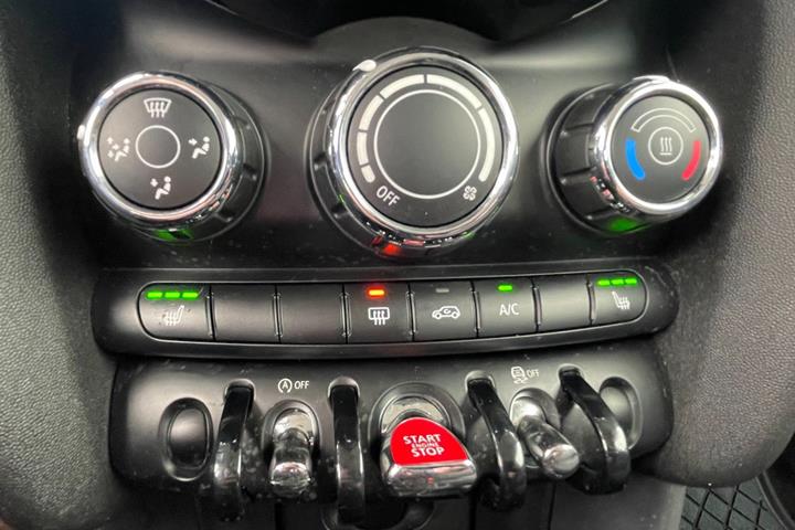Hvid Mini Cooper fra 2016