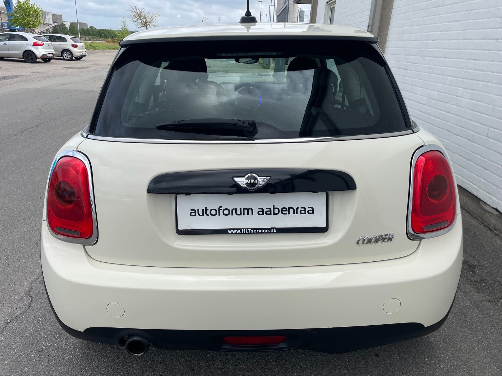 Hvid Mini Cooper fra 2016