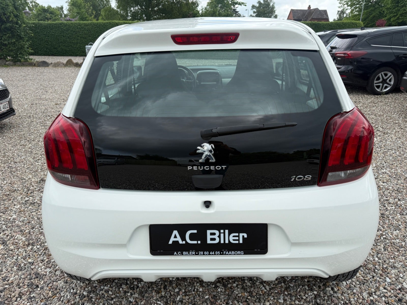 Hvid Peugeot 108 fra 2016