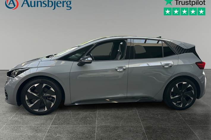 Grå Cupra Born fra 2023