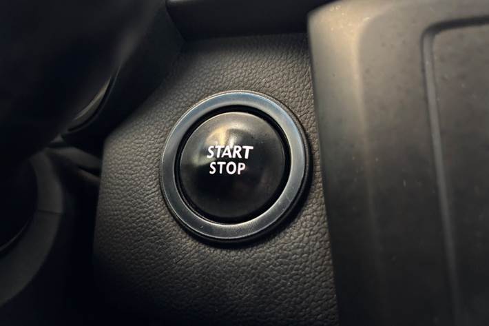 Sort Renault Kadjar fra 2016