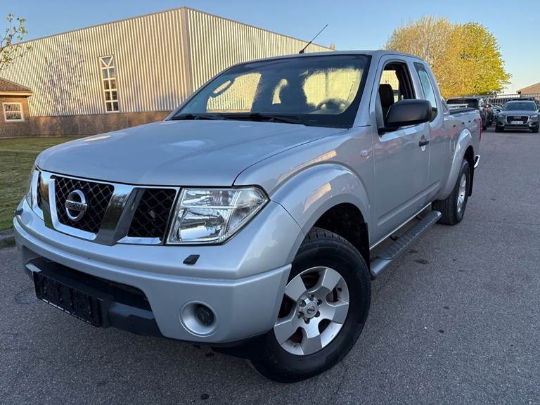Nissan Navara 2,5 dCi 171 Db.Kab SE 4x4