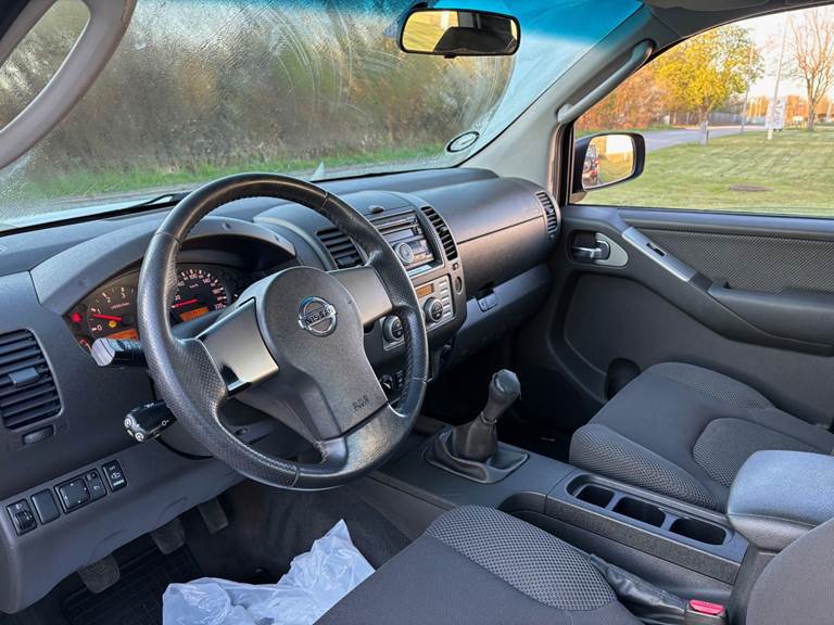 Nissan Navara 2,5 dCi 171 Db.Kab SE 4x4