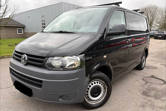 Sort VW Transporter fra 2012