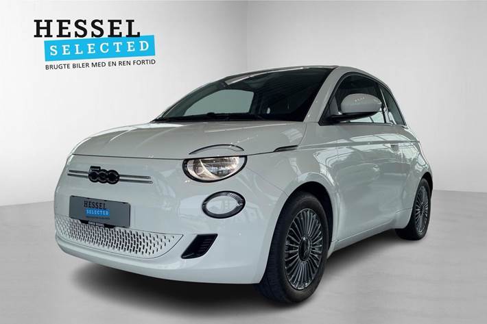 Hvid Fiat 500e fra 2023