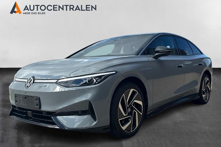 Grå VW ID.7 fra 2024 set udefra
