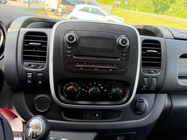 undefined Opel Vivaro fra 2015