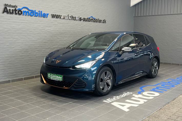 Blå Cupra Born fra 2023