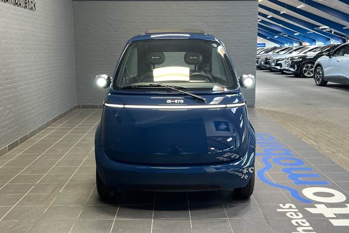 Blå Micro Microlino fra 2023