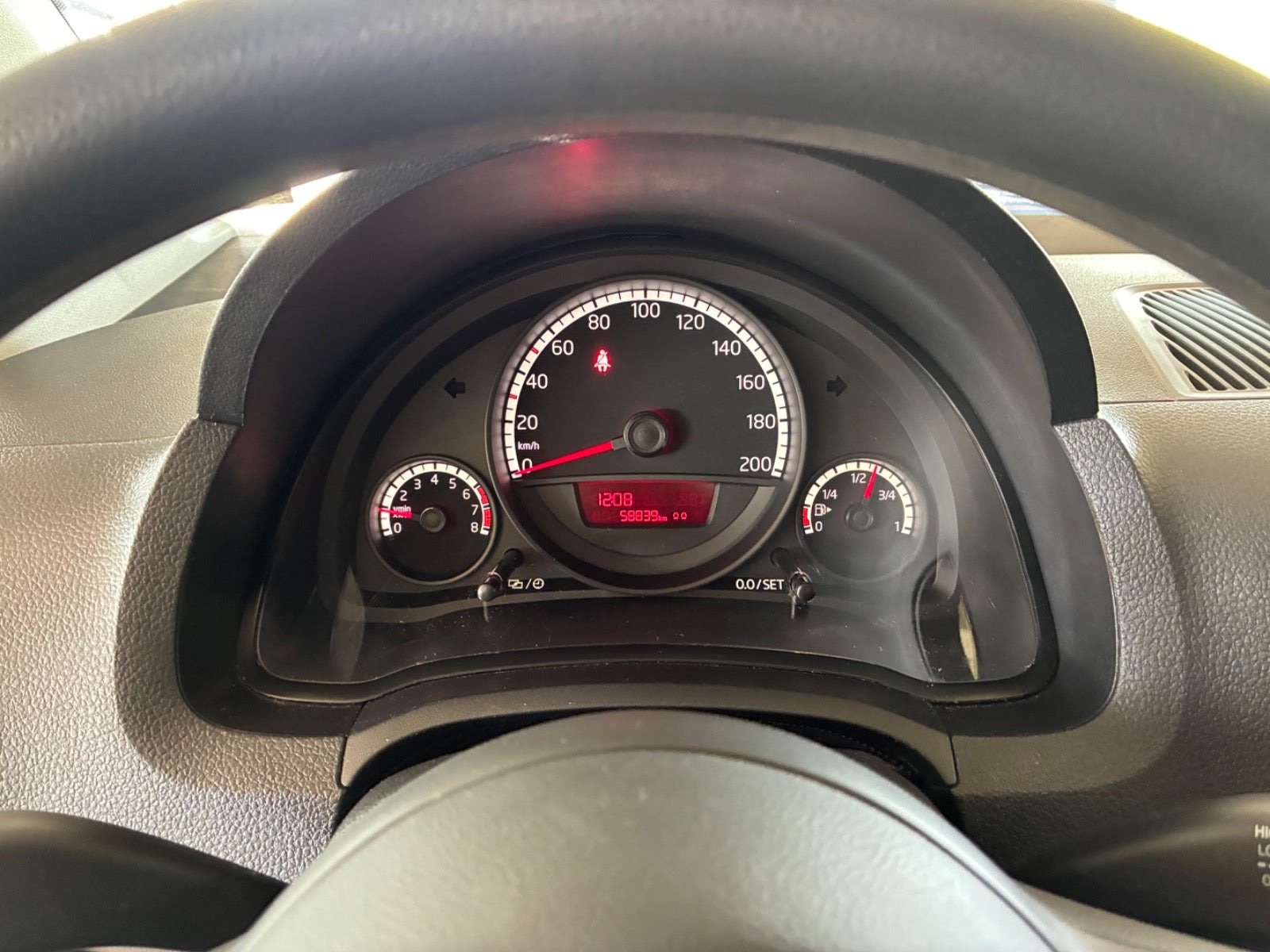 Blå VW UP! fra 2013