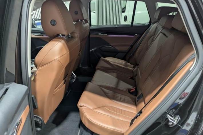 Sort Skoda Enyaq fra 2022