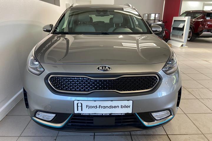 Grå Kia Niro fra 2019