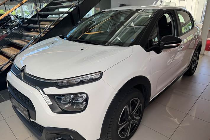 Hvid Citroën C3 fra 2021 set udefra