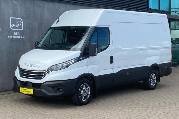 Hvid Iveco Daily fra 2026